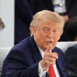 Dos días antes de firmar acuerdo, Trump amenaza con volver a «lanzar bombas» si Irán no se comporta