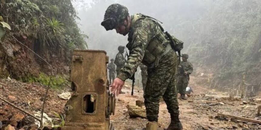 Ejército colombiano destruye 81 estaciones de minería ilegal en el Pacífico