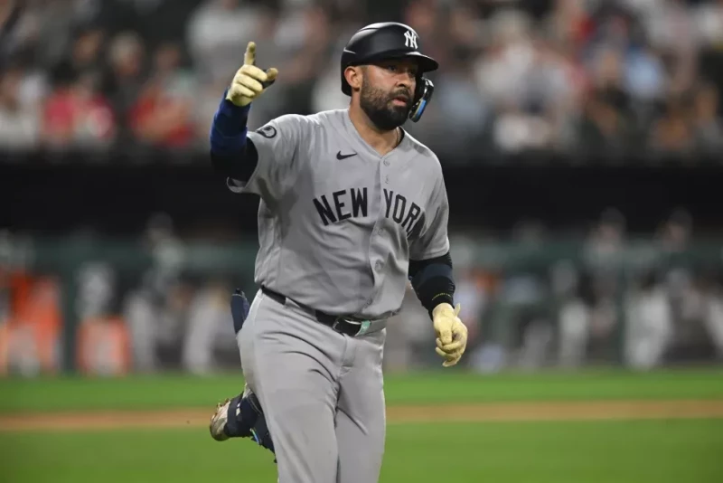 Yankees vencen a los Medias Blancas, Ali Sánchez conecta su 1er. jonrón en MLB