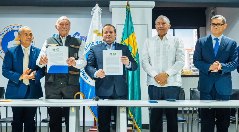 PRM confirma la candidatura de Guillermo Moreno a senador DN