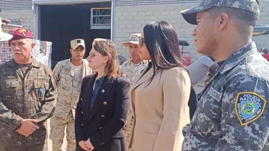Diplomáticos de Guatemala evalúan seguridad y comercio durante visita a frontera domínico-haitiana