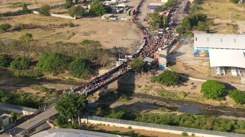 Haití prohíbe entrada de mercancías extranjeras que llegan vía terrestre con RD