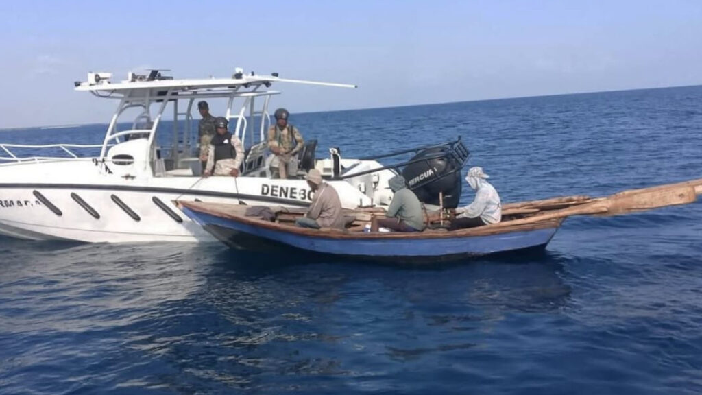 Detienen ilegales haitianos en costas de Montecristi