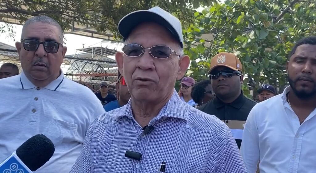 Protesta de capitanes y tours operadores en Montecristi