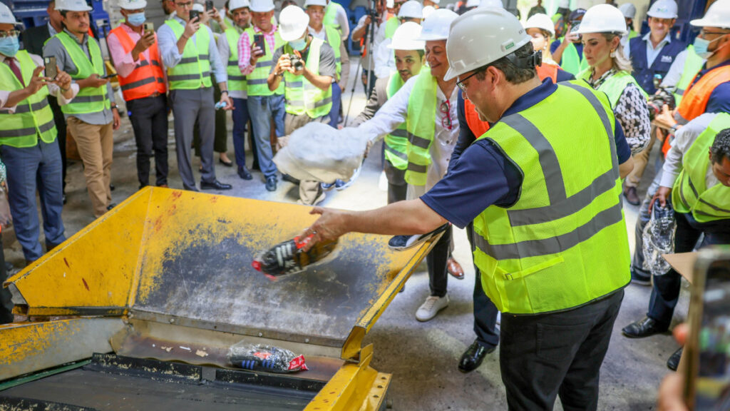 Aduanas destruye más de un millón de mercancías falsificadas intentaban comercializarse en mercado dominicano