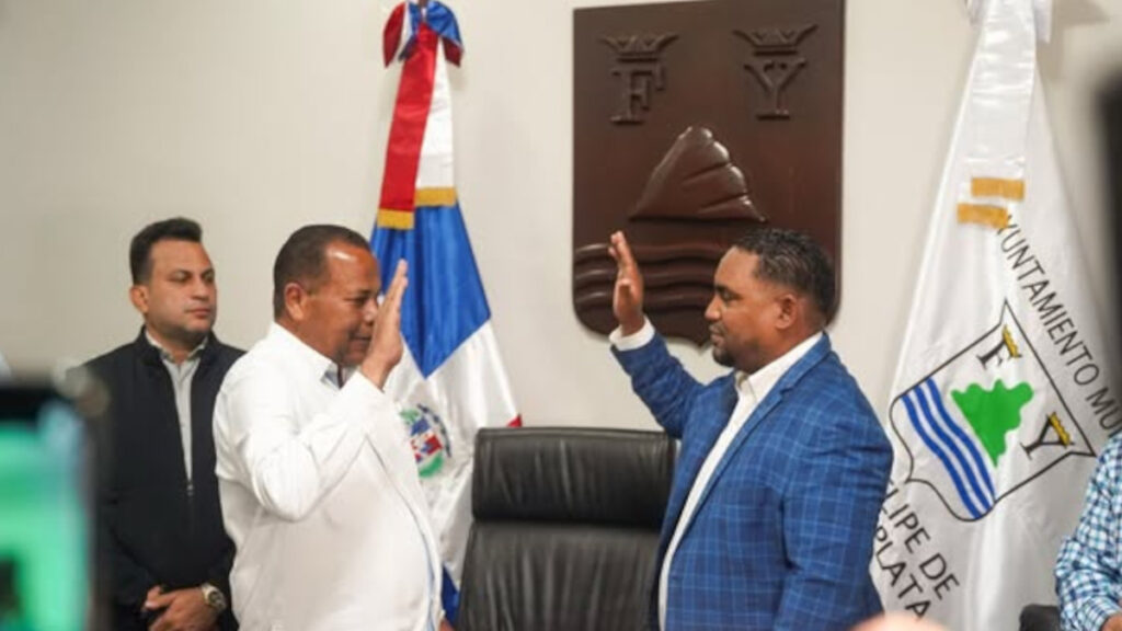 Alcalde Diomedes Roque García (Roquelito) designa nuevo director de Prensa y Comunicación del Ayuntamiento de Puerto Plata