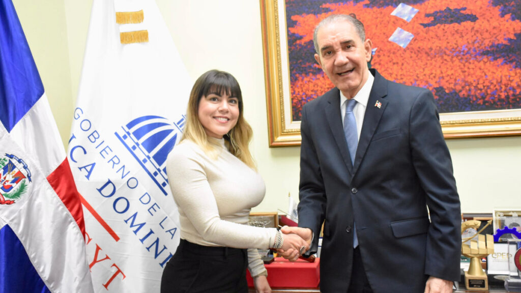 MESCyT y Escuela de Cine de Cataluña en España beneficiarán estudiantes dominicanos con becas de estudio en cine
