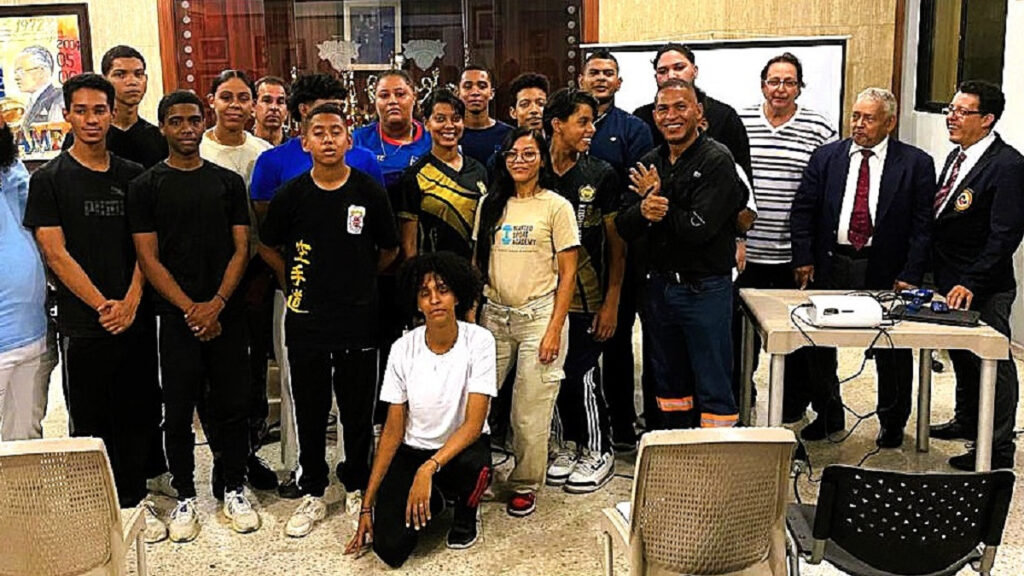 Presidente de FEDOKARATE destaca seminario técnico arbitral
