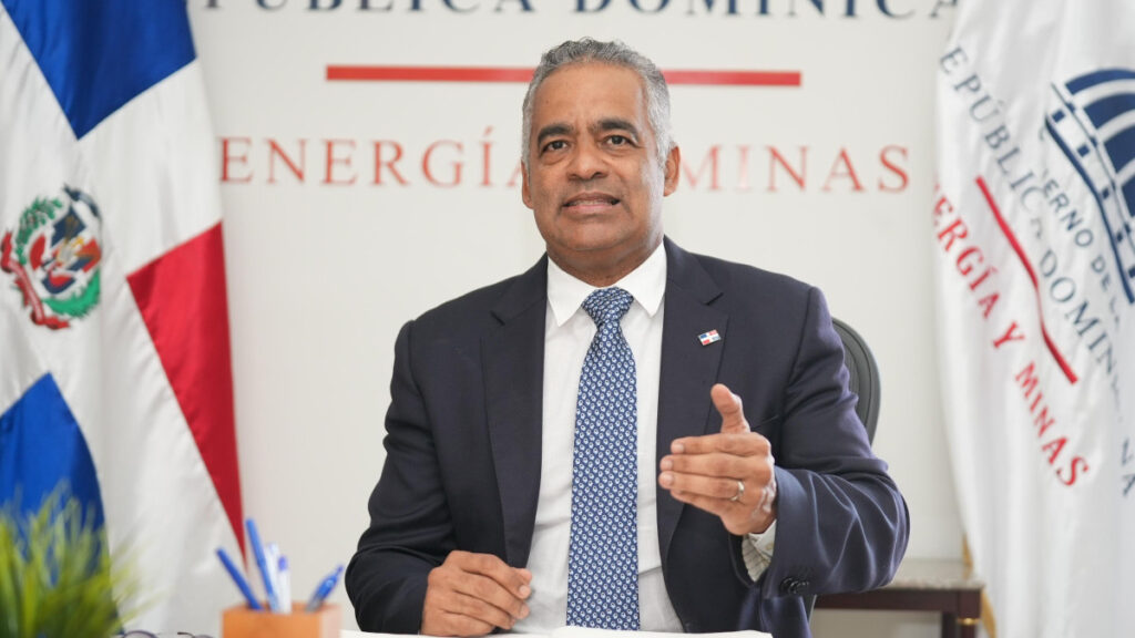 Ministro de Energía y Minas asegura aprobación de modificación Ley exploración de hidrocarburos un avance para el país