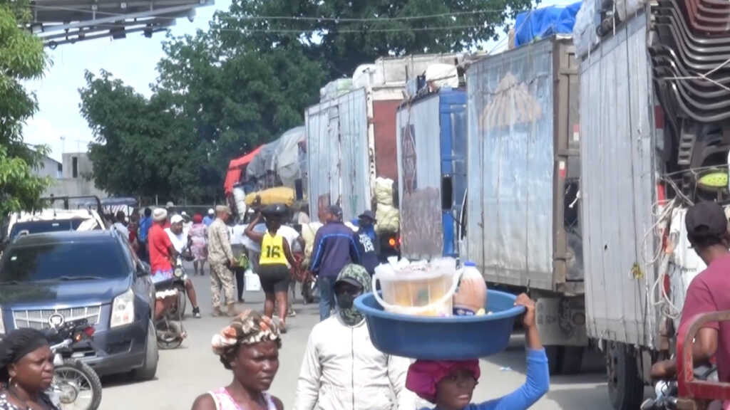 Autoridades haitianas dejan sin efecto prohibición de entrada de mercancía por vía terrestre