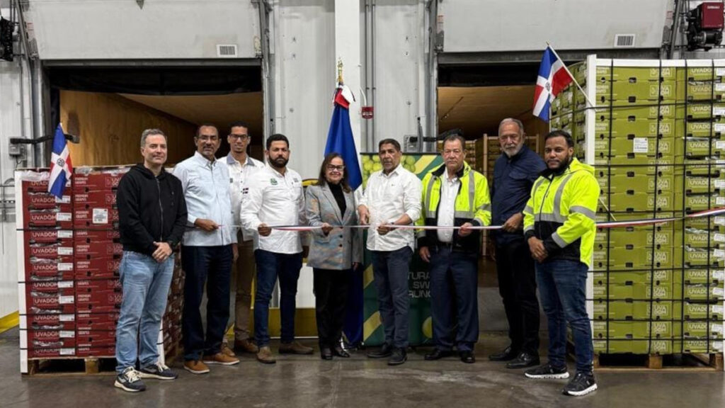 Llegan a puerto EEUU primeros furgones de uvas de mesa dominicana
