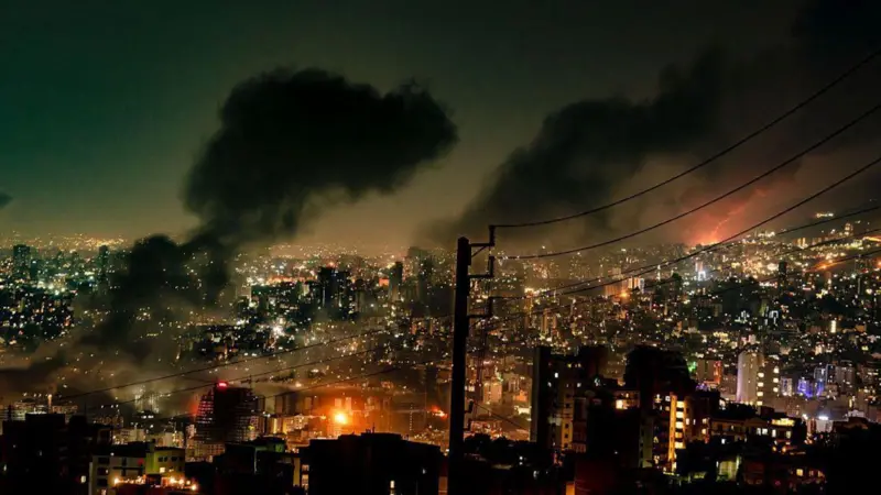 «No dejen que la hermosa Teherán se convierta en Gaza»: los residentes en la capital de Irán relatan su conmoción mientras Trump llama a evacuar «inmediatamente» la ciudad