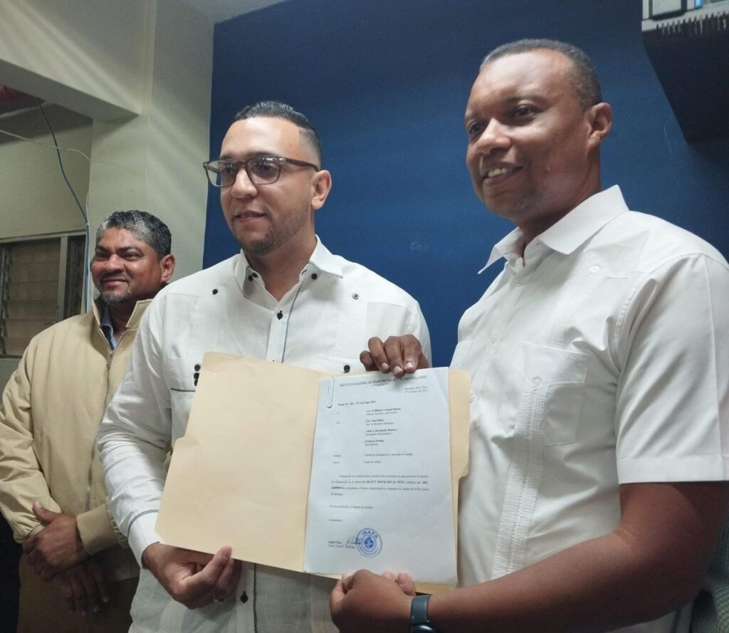 Carlos Valerio asume funciones como nuevo incumbente de INAPA en Dajabón