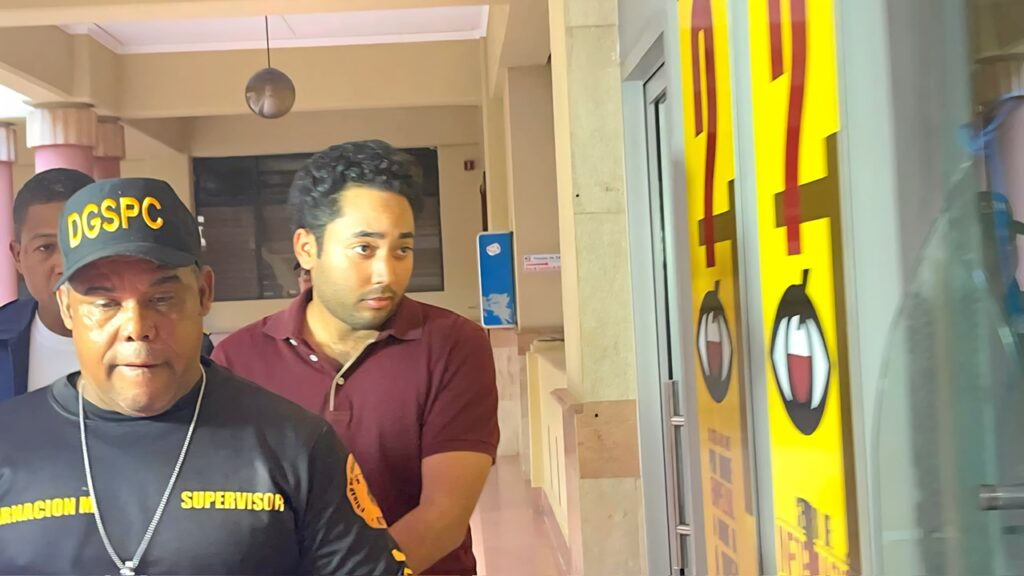 Jueza impone tres meses de prisión preventiva a acusado de muerte de sargento del ERD en Santiago