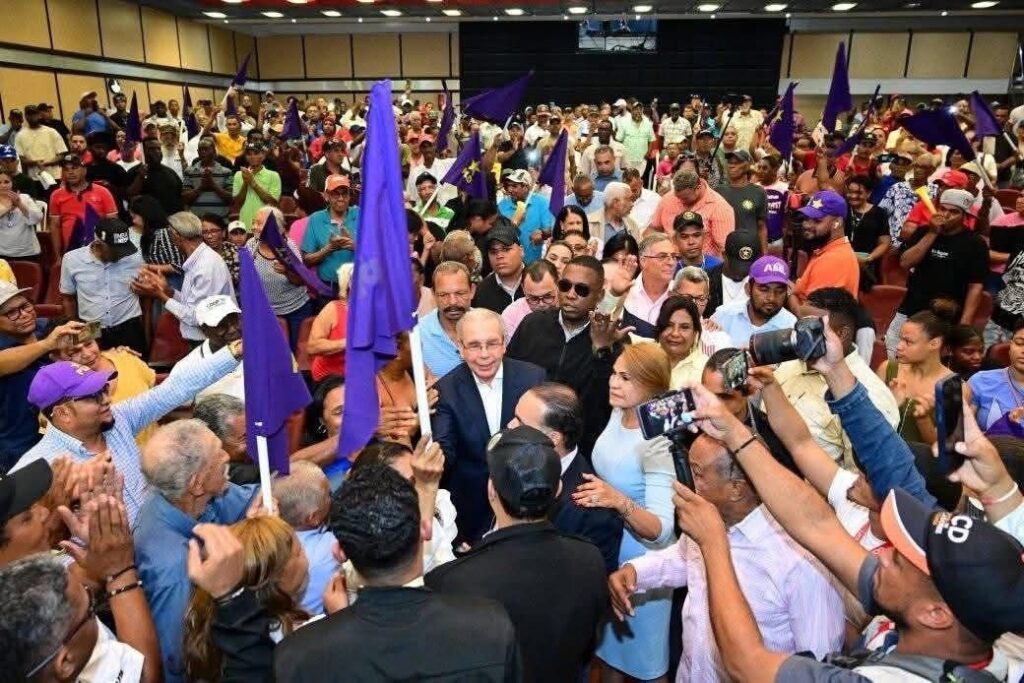 Danilo Medina encabeza asamblea provincial del PLD en Dajabón