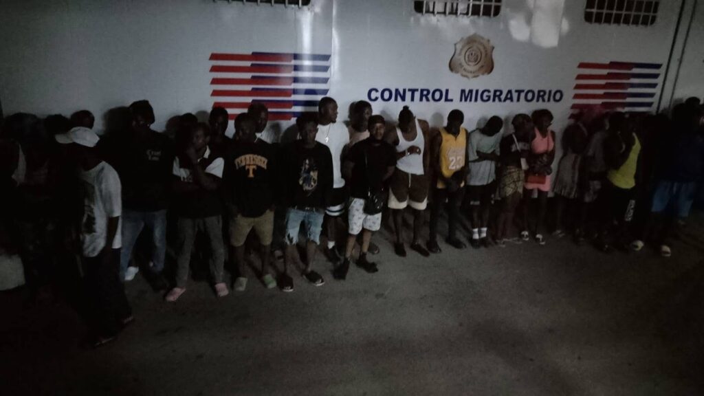 Operativo en Dajabón: Detienen Haitianos Indocumentados y Cierran Bares Propiedad de Extranjeros
