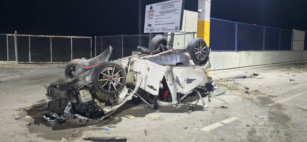 Accidente en el Cruce de Copey, Pepillo Salcedo, deja daños materiales pero ningún herido