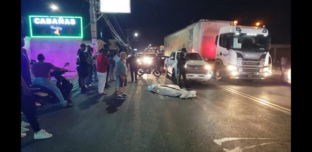 Muere joven tras ser impactado por un vehículo en La Romana