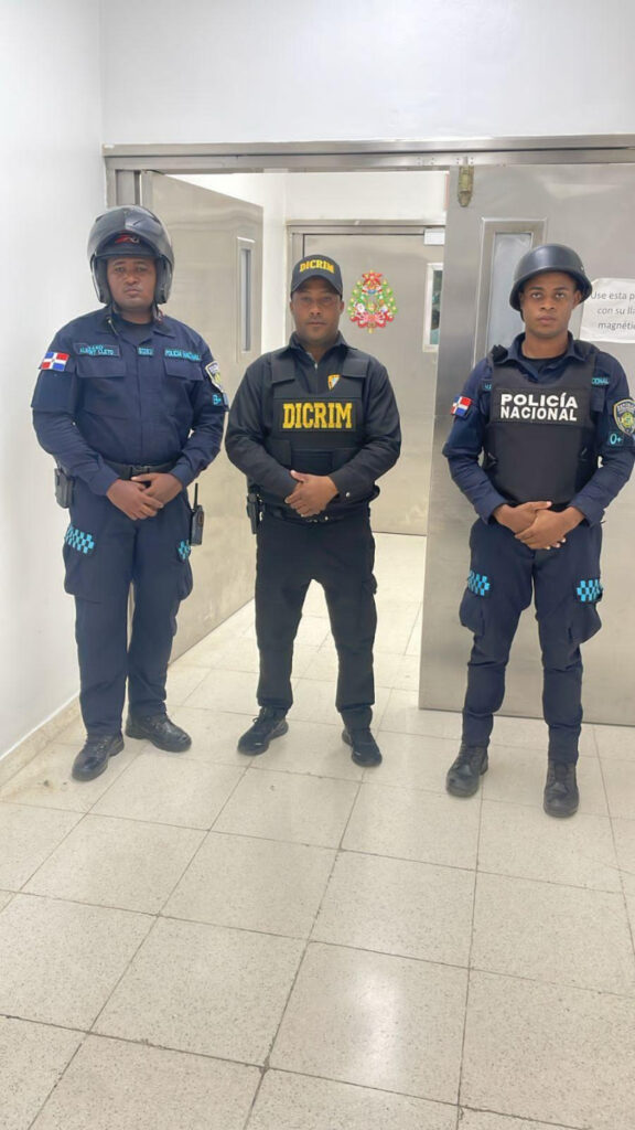 Dos hombres son perseguidos tras balear a ciudadano cerca del Palacio de Justicia Santo Domingo Este