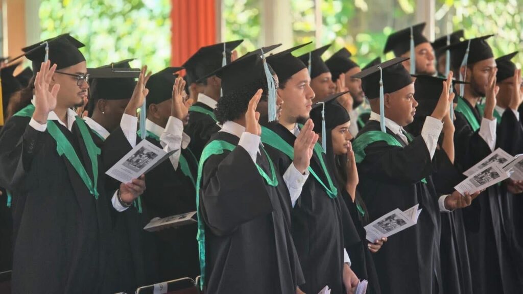 UTESA gradúa 112 nuevos profesionales durante su decimoctava graduación ordinaria en Dajabón