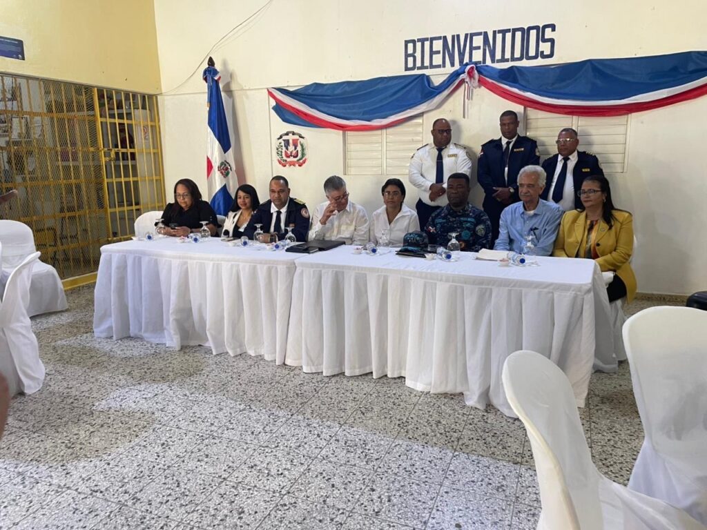Autoridades sostienen encuentro en el Centro de Corrección y Rehabilitación Beller de Dajabón para abordar problemáticas