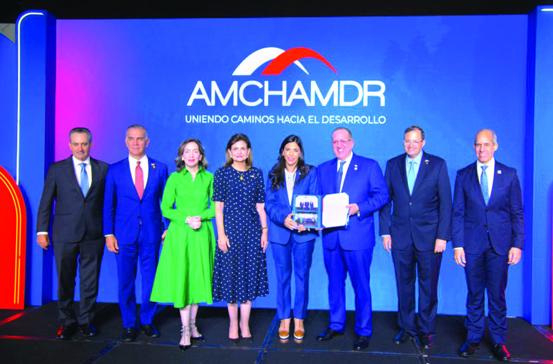 Magín Díaz dice someterán proyecto para eliminar impuestos anacrónicos