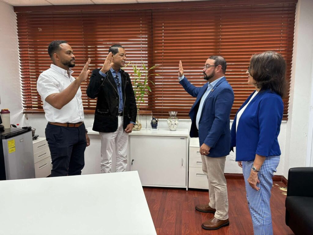 Juramentan nuevas autoridades regionales y provinciales del Ministerio de Obras Públicas y Comunicaciones en el Cibao Noroeste