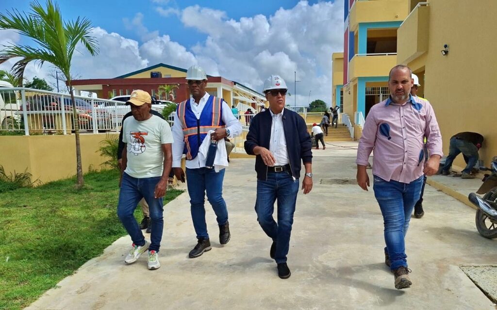 Escuela Básica Espejo La Milagrosa está lista para ser entregada tras 16 años de espera en Santo Domingo Este