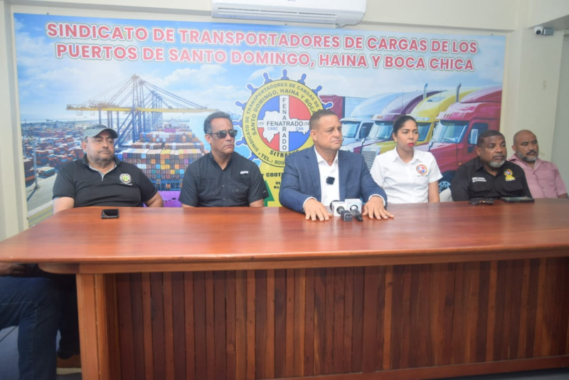Sindicatos de transporte de carga anuncian tregua de tarifas por crisis internacional