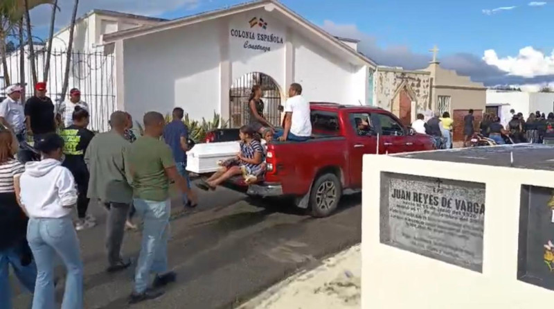 Mi hijo no se merecía esa muerte tan mala”, madre del chofer Deivy Abreu