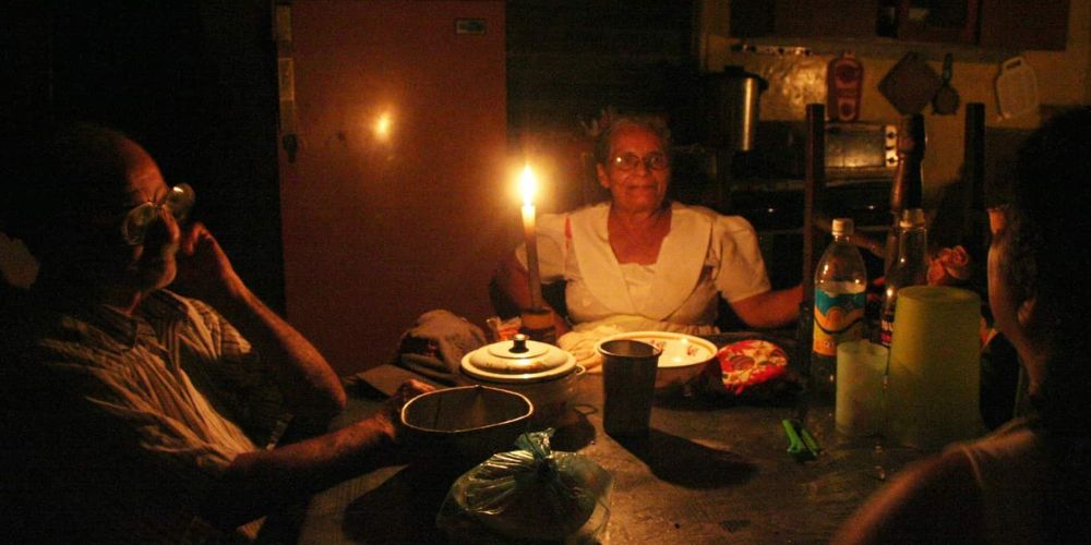 Cuba prevé apagones este lunes que afectarán a la vez hasta al 61 % del país