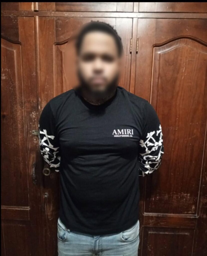*Policía Nacional en Santiago informa captura de tercer implicado en robo de US$400,000 en criptomonedas en 2025*