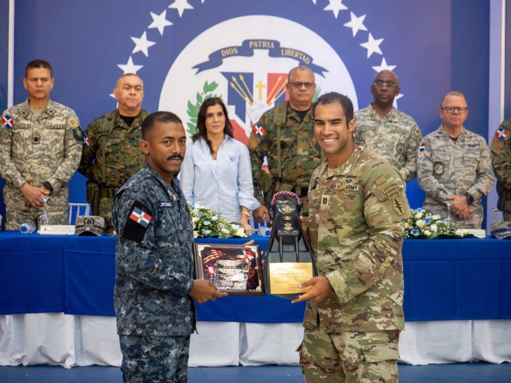 Armada Dominicana fortalece capacidades estratégicas con entrenamientos conjuntos con los Estados Unidos