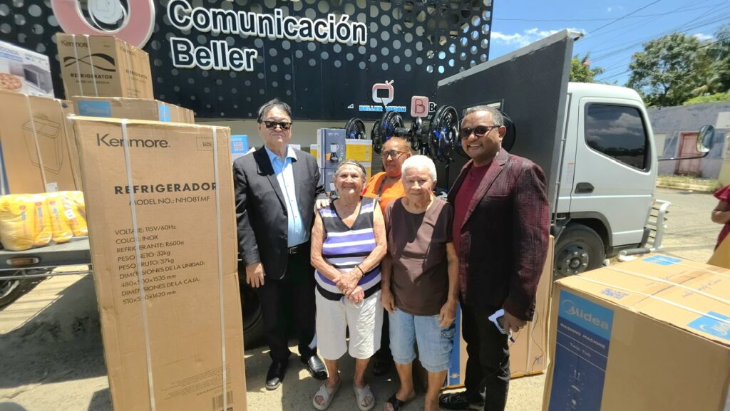 Empresario Takeshi Mukai sigue firme en su labor social; entrega premios por vamos de 300 mil pesos
