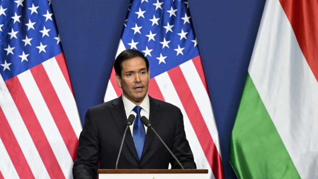 Marco Rubio arremete contra el Gobierno cubano y afirma que la isla está controlada por militares