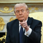 Trump anuncia ataques a Irán y advierte que controlará el crudo iraní como con Venezuela