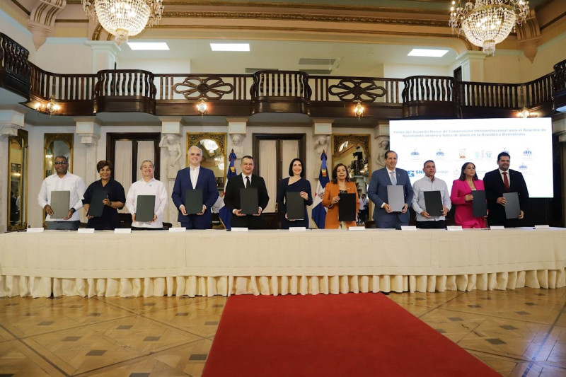 Instituciones renuevan acuerdo para garantizar registro civil a niños desde que nacen