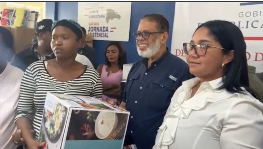 Residentes en Elias Piña reciben jornada asistencial encabezada por Desarrollo de la Comunidad