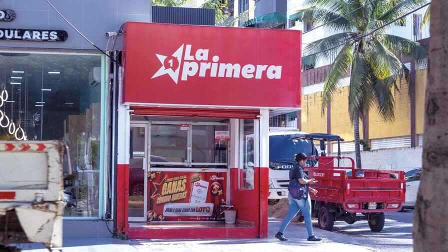 Los senadores ayudan a los dueños de bancas y les reducen RD$35,000 de impuesto
