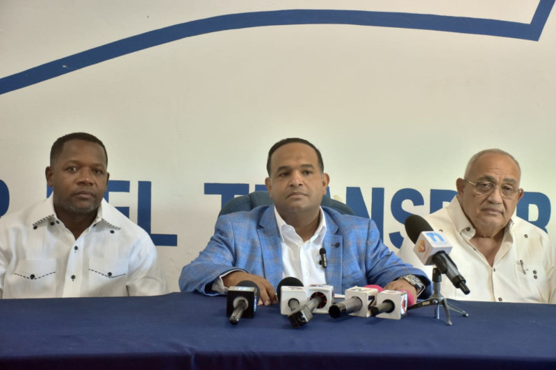 Conatra ve como mecanismo de «chantaje» el anuncio de aumento del pasaje en el Cibao