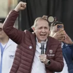 Ordenan arresto del ministro de Trabajo de Colombia por desacato a recurso de amparo