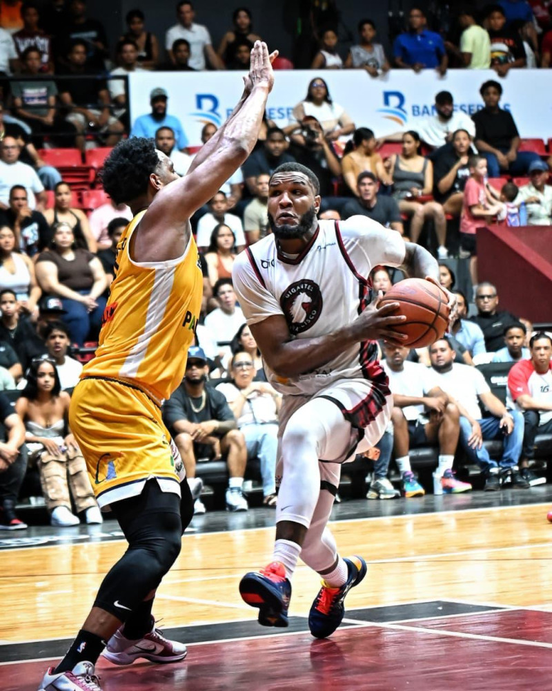 Gigantes vencen a Metros y se ponen a un triunfo de su tercera corona en la LNB