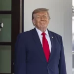 Trump da marcha atrás y no cobrará la tasa del 20 % a los buques que transiten por Ormuz