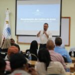 Agricultura llama a productores de San Juan a controlar malezas y mecanizar labores