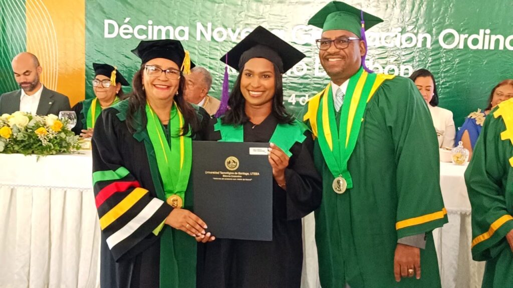 UTESA Dajabón gradúa 80 nuevos profesionales en su 19ª ceremonia ordinaria