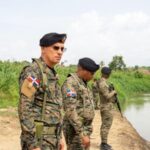 Comandante del Ejército supervisa destacamentos y puestos fronterizos en Elías Piña