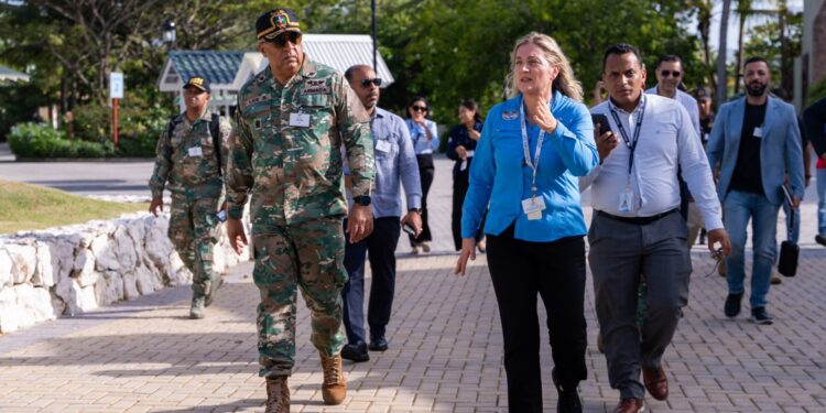 Lee Ballester recorre Santiago y Puerto Plata para supervisar capacidad operativa de Migración en Zona Norte del país