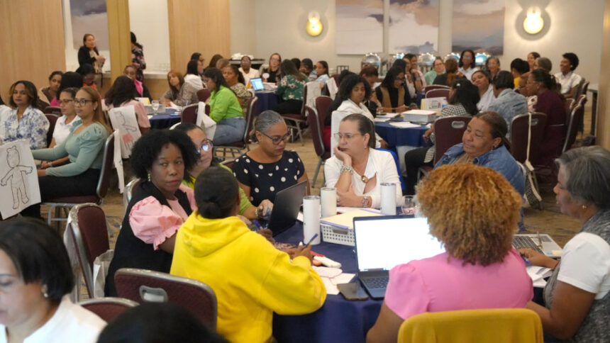 MINERD capacita a más de 90,000 docentes antes del año escolar