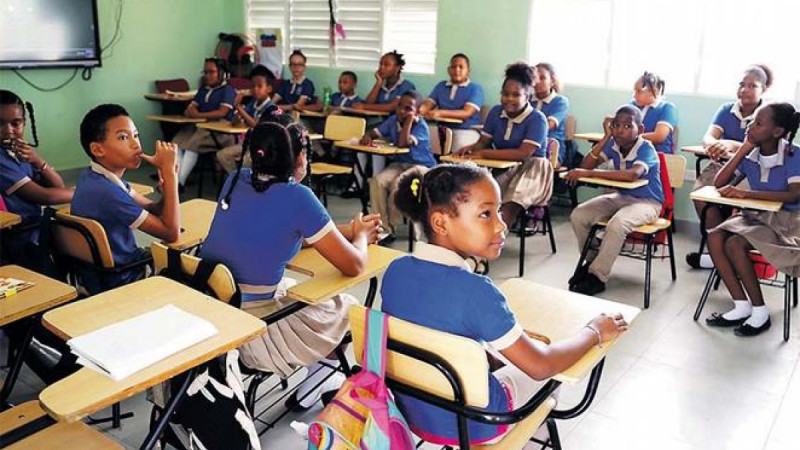ADP advierte textos de Ciencias Sociales desnaturalizan la identidad nacional
