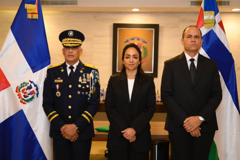 Sin uniforme y sin acto tradicional: el atípico cambio de mando en la Policía Nacional